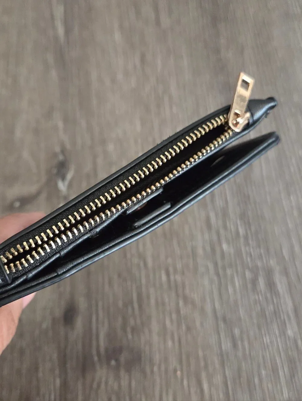 a new day Women's Small Bifold Wallet